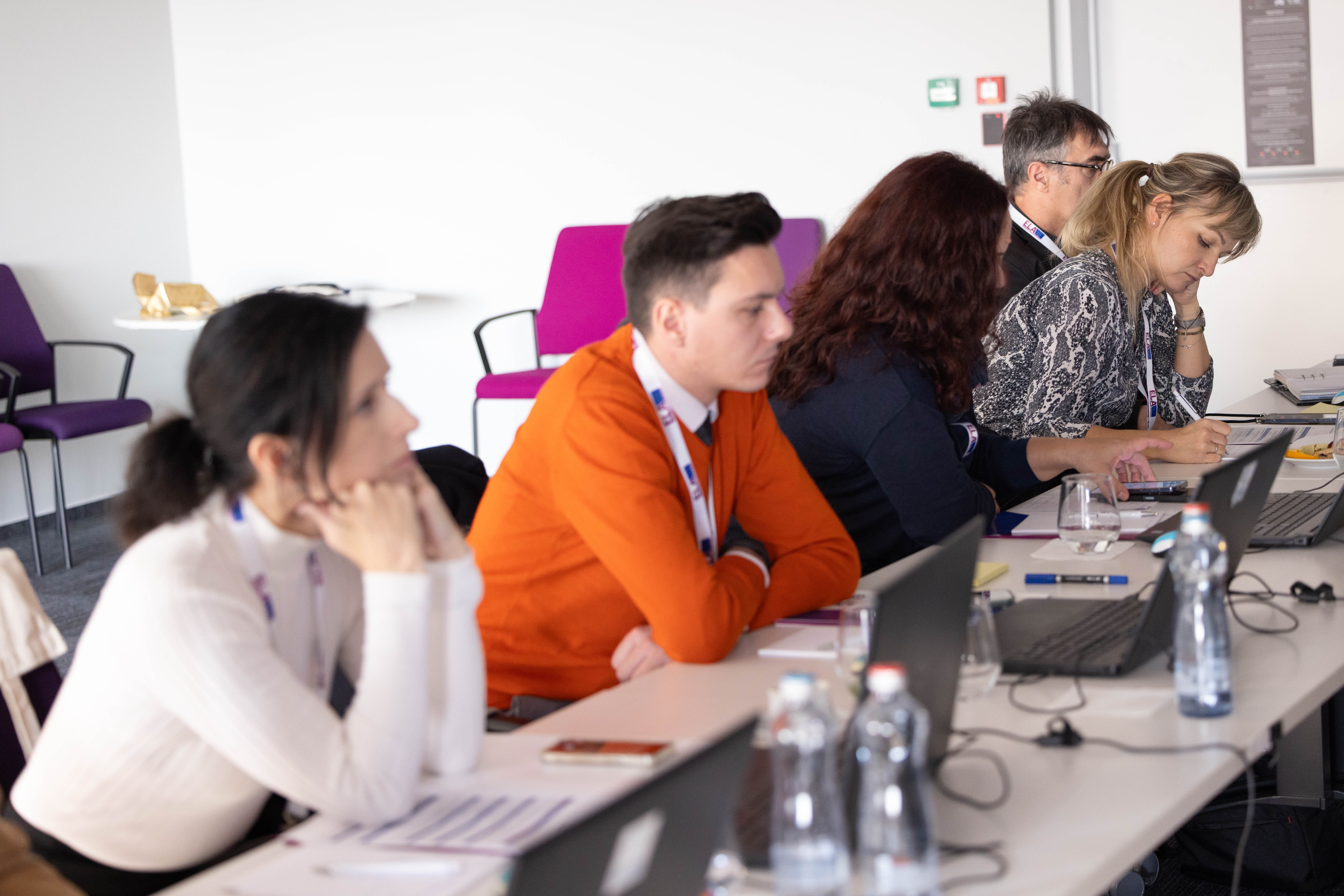 Managing communications channels 10