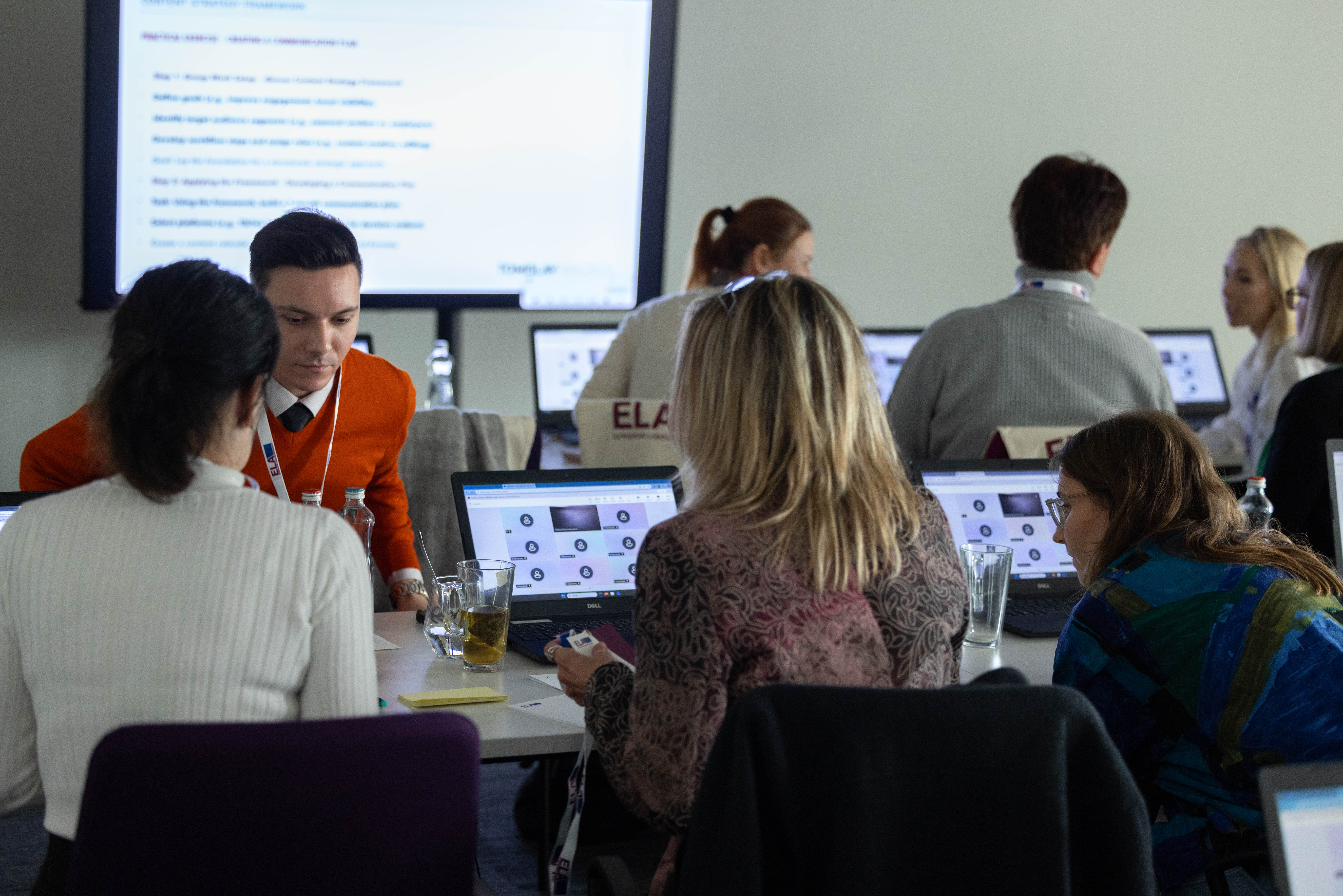 Managing communications channels 16