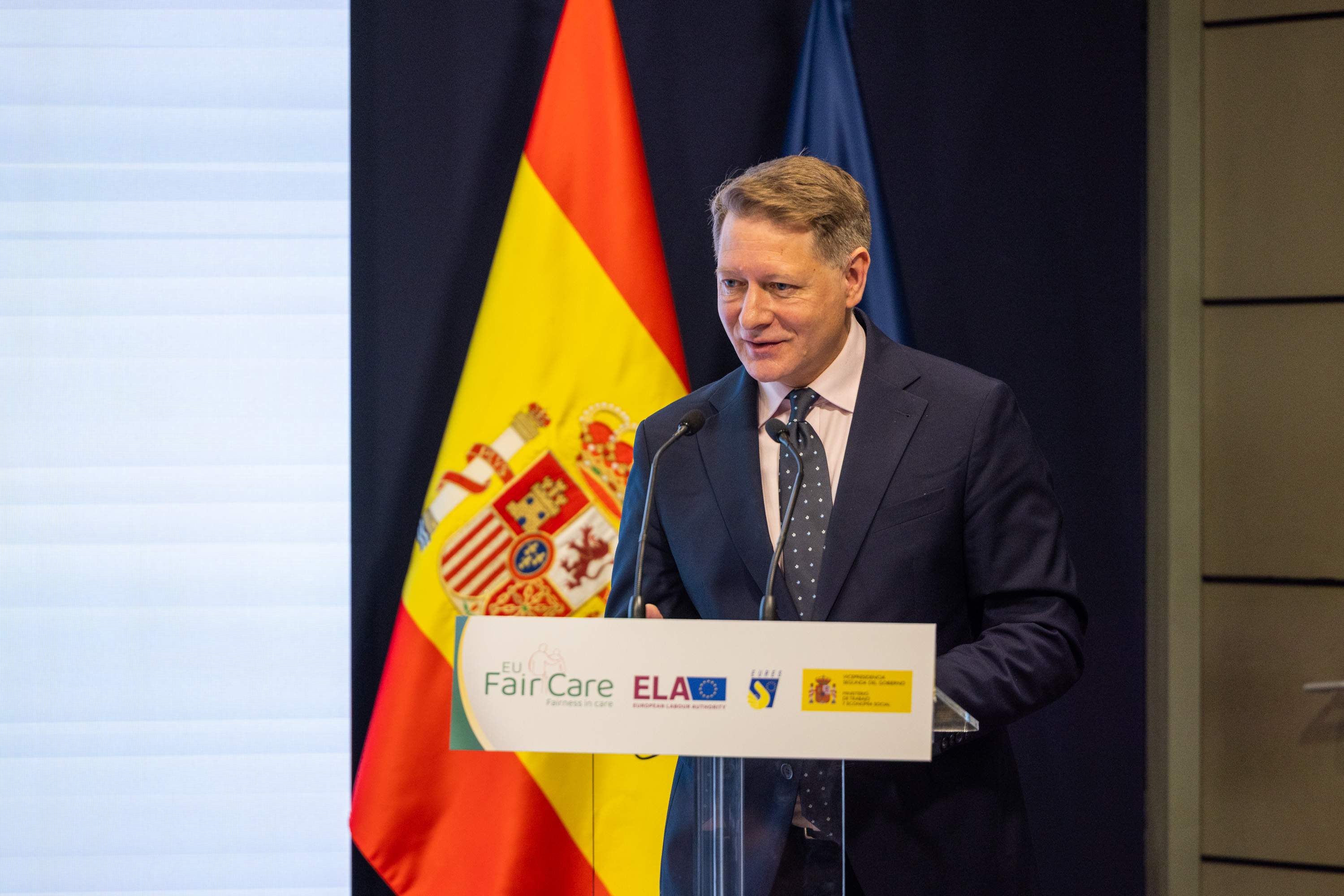 Challenges and policy approaches in the long-term care sector 7
