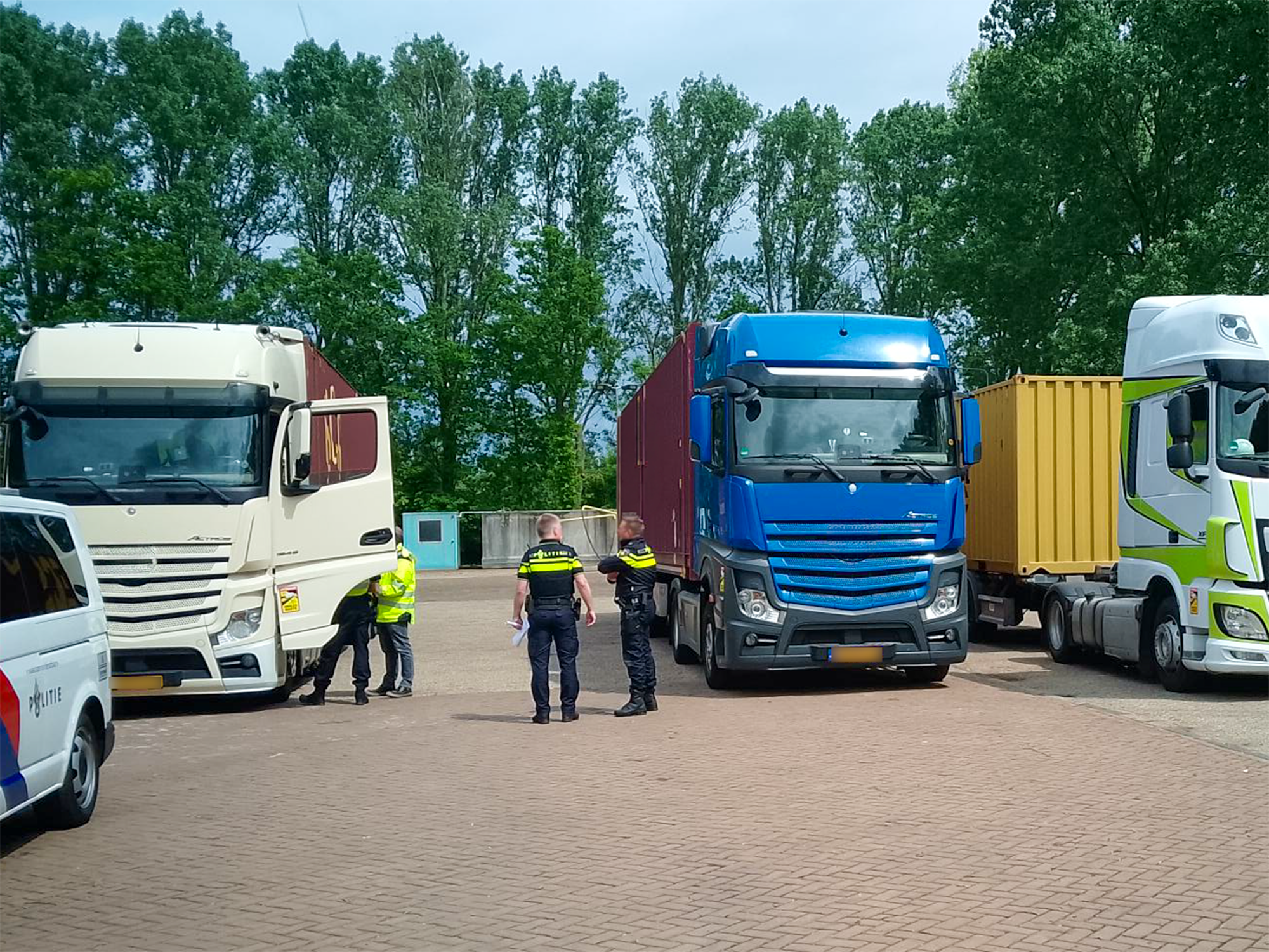 Joint inspections reveal truck drivers working illegally in the Netherlands and Belgium 1