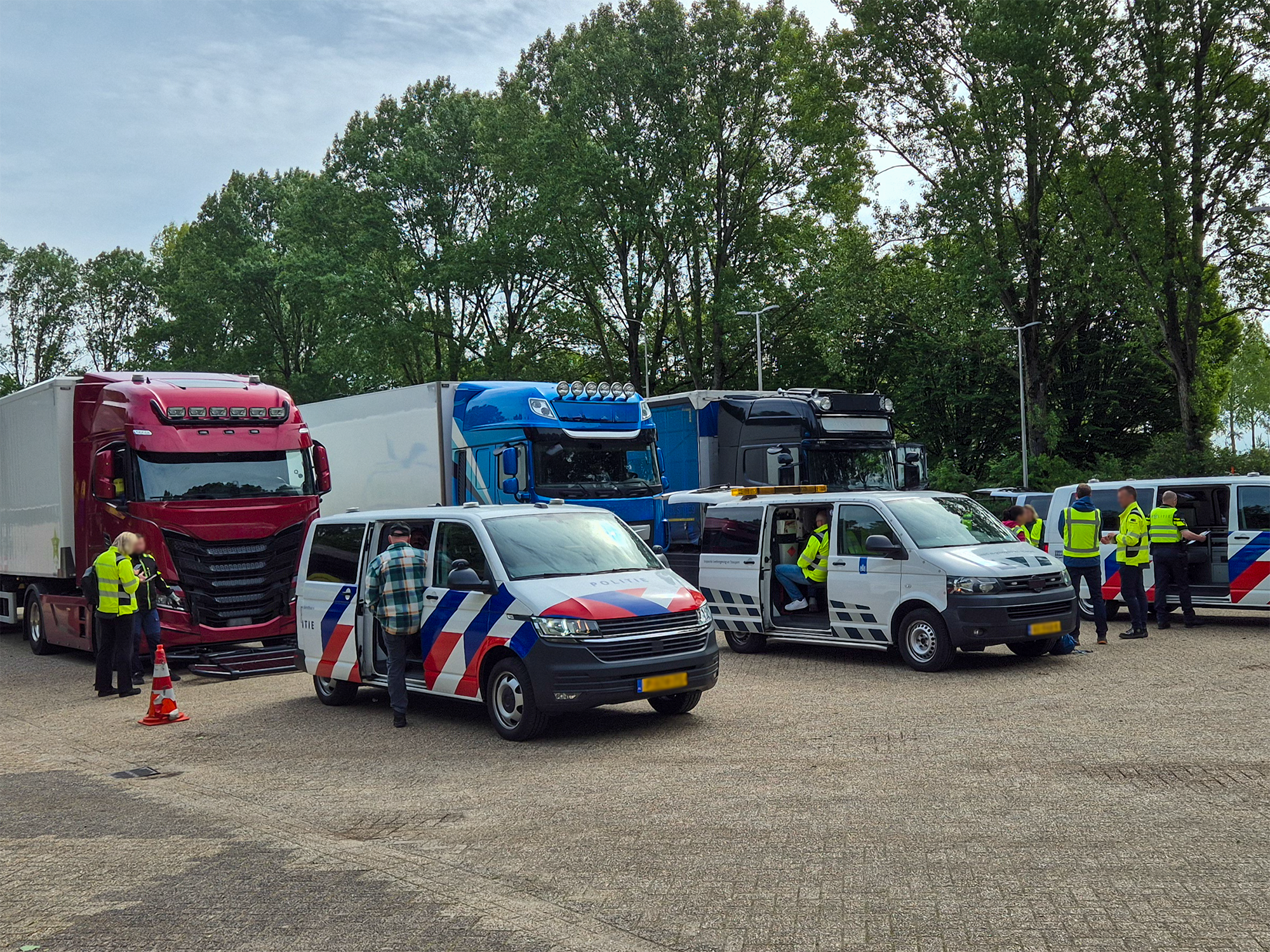 Joint inspections reveal truck drivers working illegally in the Netherlands and Belgium 2